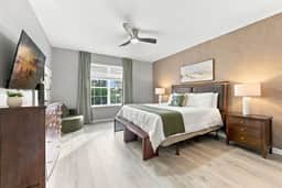 Relax by the Lake, Spacious 3BR Orlando Stay - Image 4