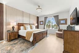 Luxury Lakeview Escape, 4BR condo, Newly Renovated - Image 4