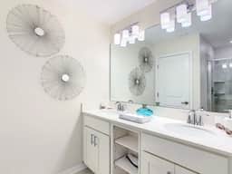 Disney & Waterpark Fun: Family Condo Retreat - Image 5