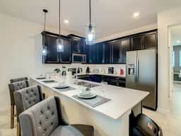 Sleeps 14 • Mickey Room • Steps to Resort Pool - Image 5