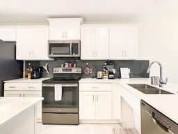Kissimmee Condo: Game Room & Theme Park Fun! - Image 2