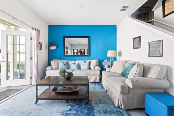Cozy 4BR Retreat Near Orlando Attractions - Image 1