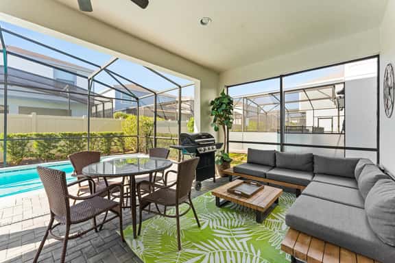 Family 6BR Home, Pool & Game Room - Image 1
