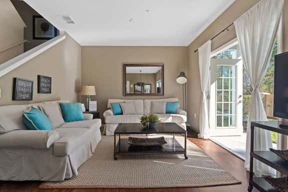 Kissimmee 4BR Townhouse: Perfect for families! - Image 1