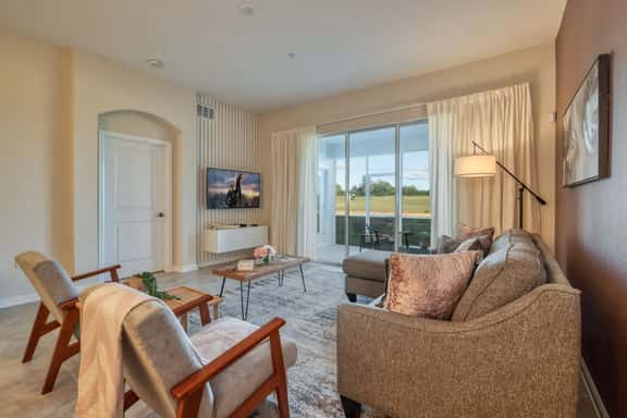 Modern Condo with Mickey Room, a Family Paradise - Image 1