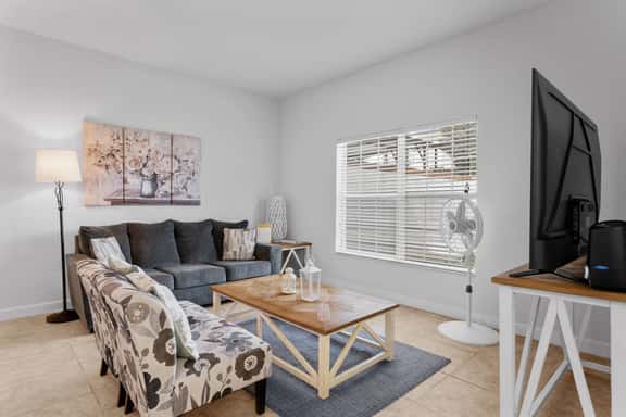 Townhome 4BR with Pool at Storey Lake - Image 1