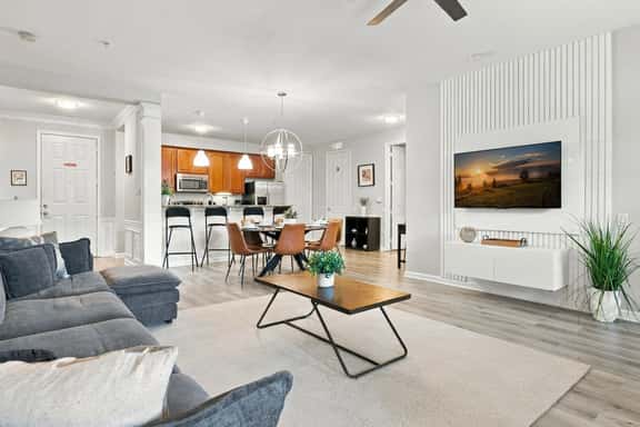 Spacious 3BR in Prime Orlando Location - Image 1