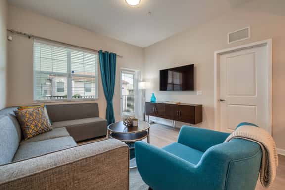 3BR Orlando Escape, Near Parks & Convention Center - Image 1