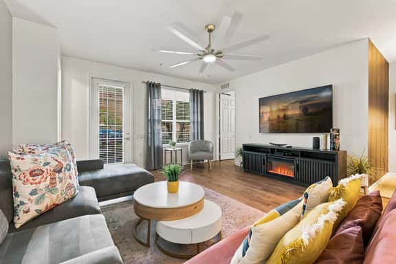 Vista Cay 3BR, Comfort & Prime Location, Sleeps 7 - Image 1