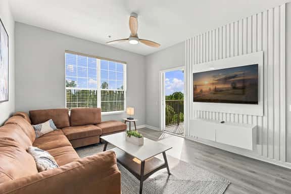 3BR Family Getaway, Prime Orlando Location - Image 1
