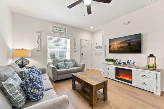 Smart Stay, 3BR at Amazing Orlando Location - Image 1