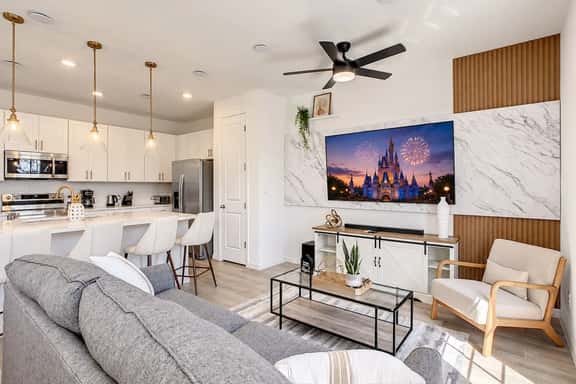 Mickey Themed Room • Resort Pool • 15 mi to Disney - Image 1
