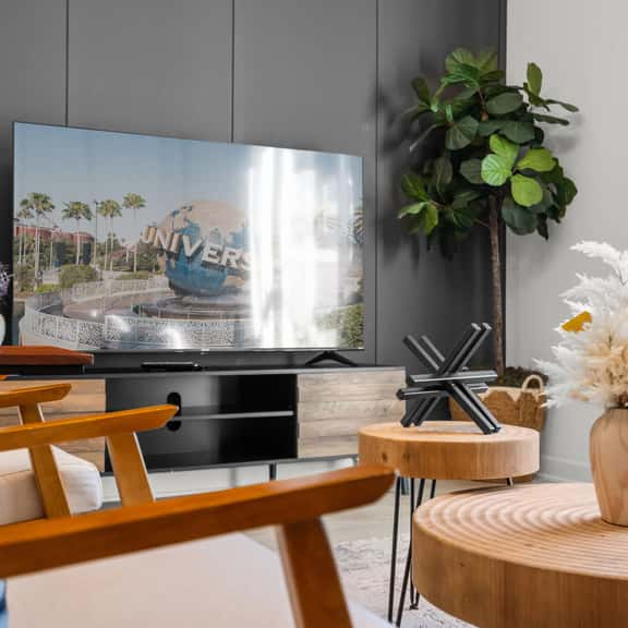 Amazing 4 Bedrooms  home with Pool close to Disney - Image 1