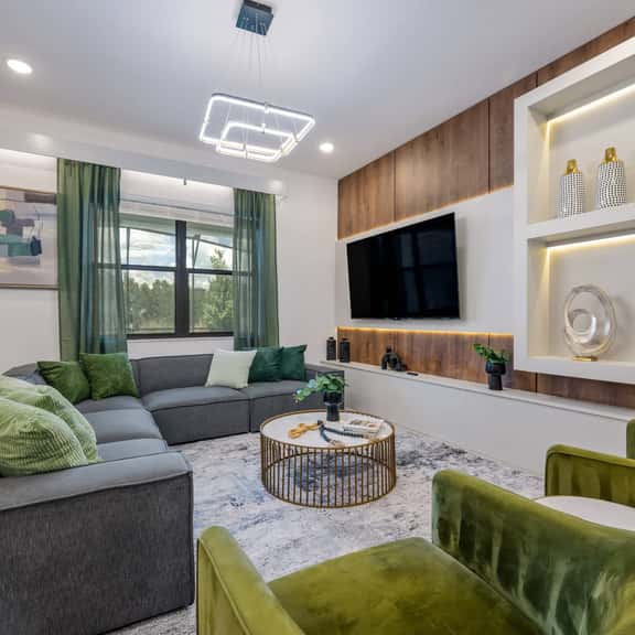 Luxury Themed 8BR with Pool, Game Room, Theater - Image 1