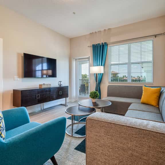 Spacious 3BR condo, Perfect Orlando Home Base - Image 1
