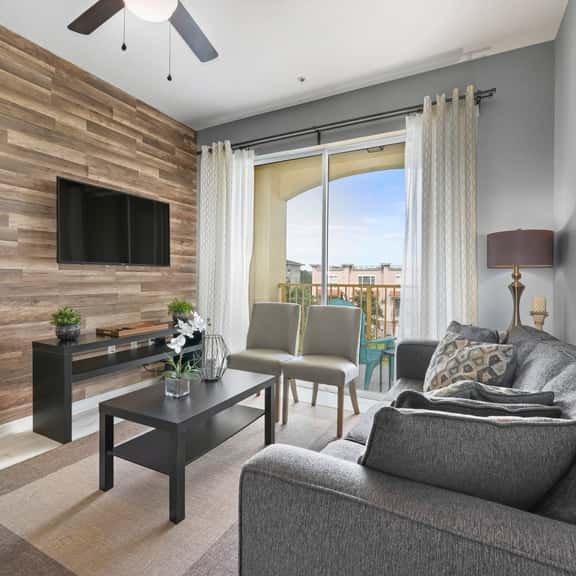 Orlando 3BR Condo, Space, Comfort and Location - Image 1