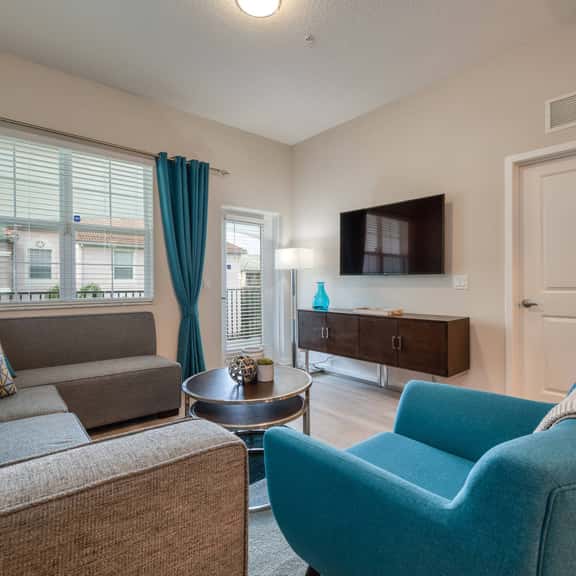 3BR Orlando Escape, Near Parks & Convention Center - Image 1