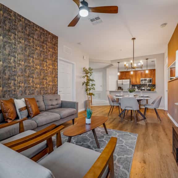 Perfect Orlando Stay, Comfort at Prime Location - Image 1