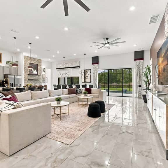 Luxury 15BR Suites, Pool and Themed Bedrooms - Image 1