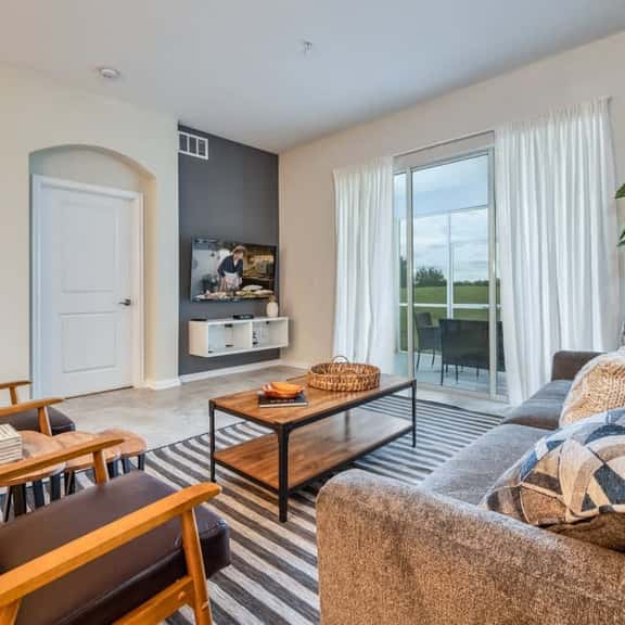 Champions Gate Stay, 2BR, Sleeps 7 - Image 1