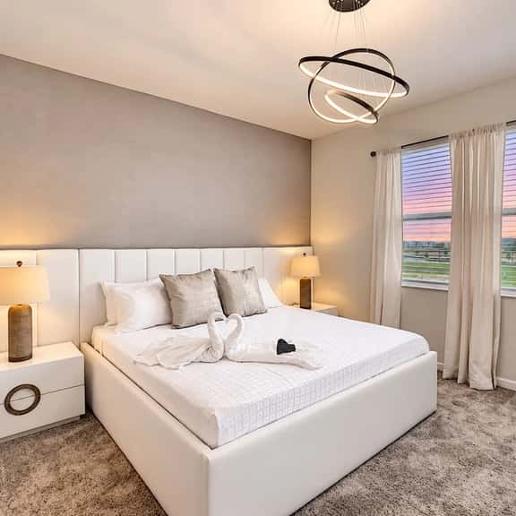 Elegant Escape/ Gameroom & Themed Room - Image 1
