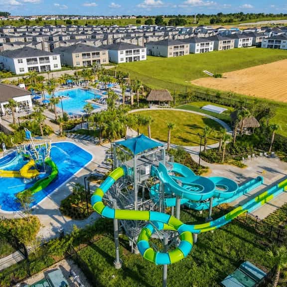 Sleeps 9 · Garage · ChampionsGate Resort Condo - Image 1