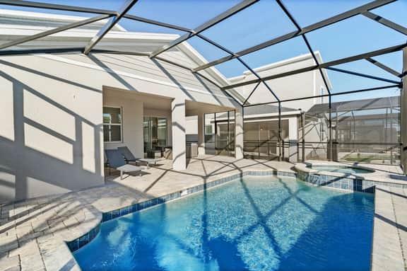Amazing 6Bed Home in Solara, Fun for All - Image 2