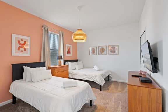 Beautiful & Spacious 3-Bed Condo Champions Gate - Image 4