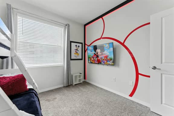 Beautiful Lakeview Retreat Near Disney - Image 4
