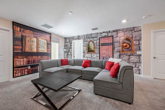 Charming Home, Ideal Location, Spacious, Game Room - Image 3