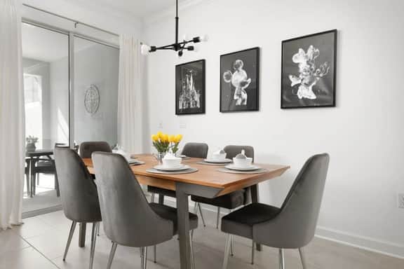 Charming Mickey-Themed Home, Prime Location - Image 4
