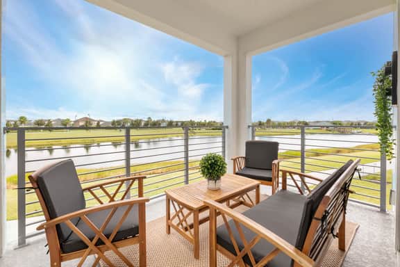 Chic 2Bed Condo at Storey Lake, Mickey Room - Image 3
