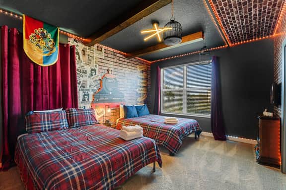 Chic 5Bed Home close to Disney parks - Image 4