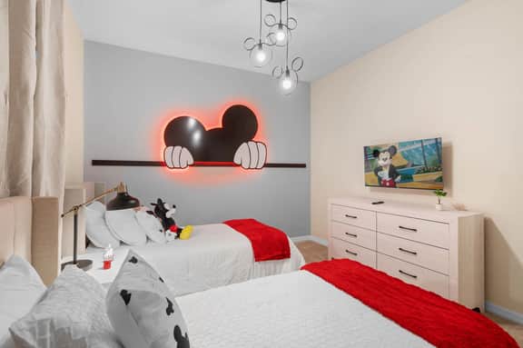 Chic Home, Game Room, Themed Beds - Image 4