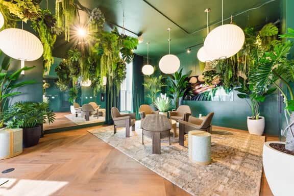 Chic Studio in Downtown Miami with Top Amenities - Image 5