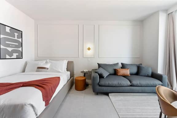 Chic Studio in the Heart of Miami, 4 guests - Image 2