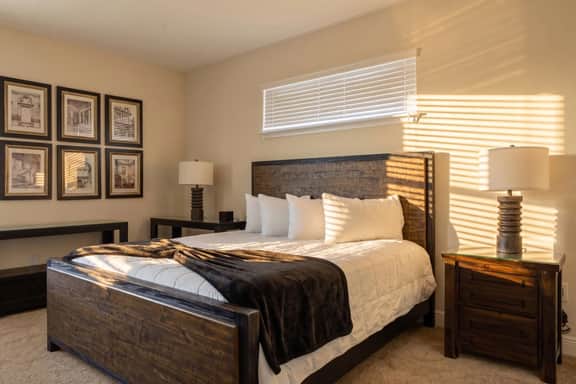 Comfort 6BR Getaway, Private Pool, Great Location - Image 2