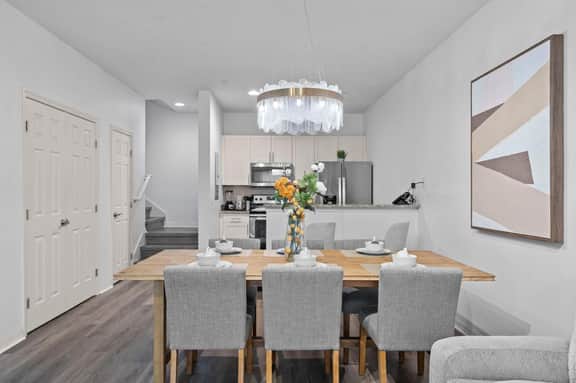 Comfort and Style, 3BR Near Disney, Sleeps 8 - Image 5