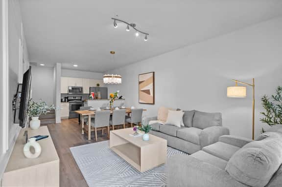 Comfort and Style, 3BR Near Disney, Sleeps 8 - Image 2