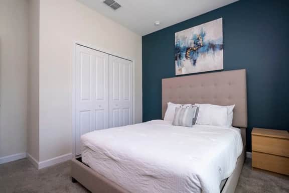 Cozy Getaways - Spacious & Ideal Location - Image 4