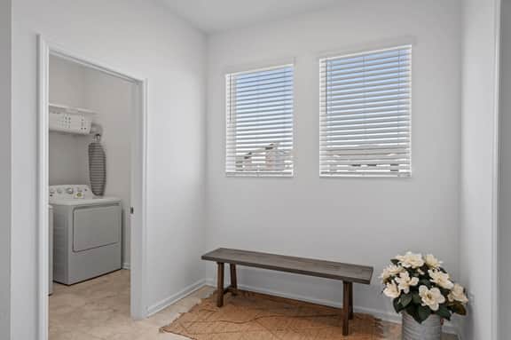 Elegant and Spacious 3 Bed Condo at Champions Gate - Image 4