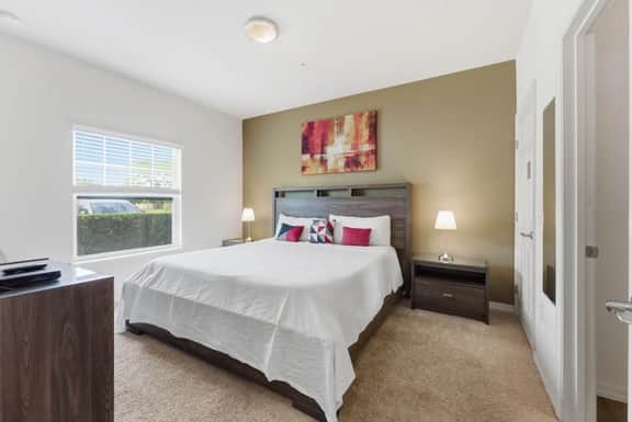 Family 4BR Stay Near Orlando Parks - Image 3