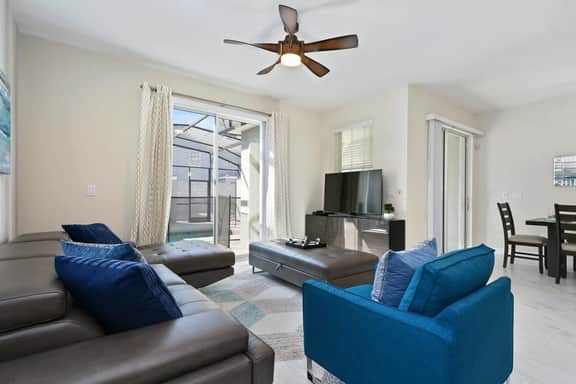 Gorgeous Home in Unbeatable Location - Image 2