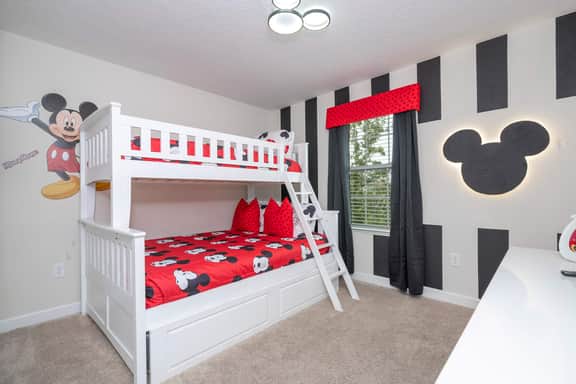Home 6Bed , Themed Rooms, Game Room, Storey Lake - Image 2