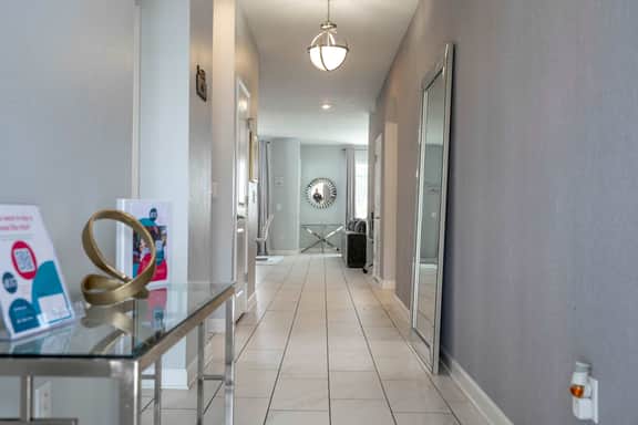 Home 6Bed , Themed Rooms, Game Room, Storey Lake - Image 5