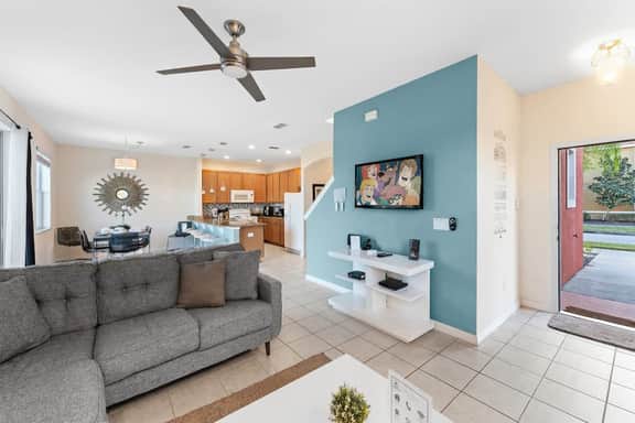 Lake View and Private Pool 4BR at Bella Vida - Image 2