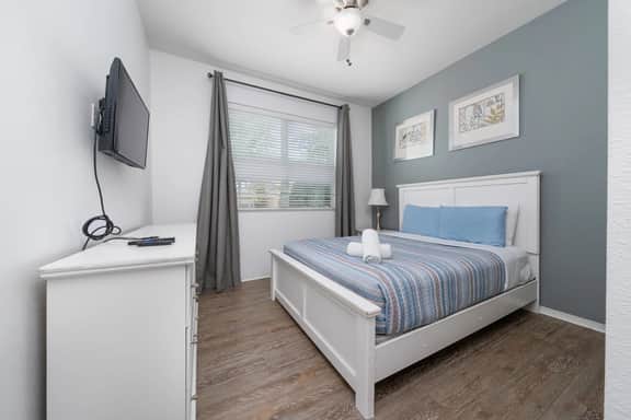 Lakeview 7BR Getaway, Pool, Great Location - Image 5