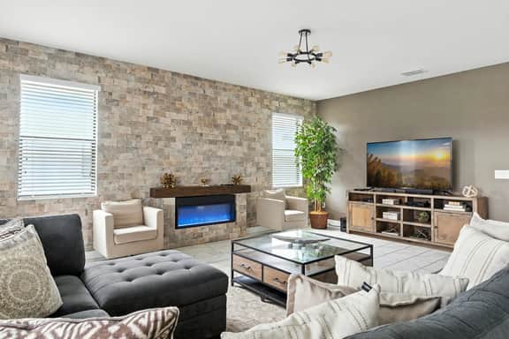 Luxury Decor 6BR at Storey Lake sleeps 16 - Image 2