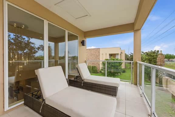 Magic Village 4BR, Spacious and Stylish - Image 5