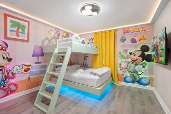 Magical Retreat Near Disney, Private Pool - Image 2